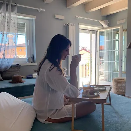 Гостевой дом Laura E Christian - 4*