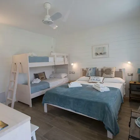 招待所 Laura E Christian -