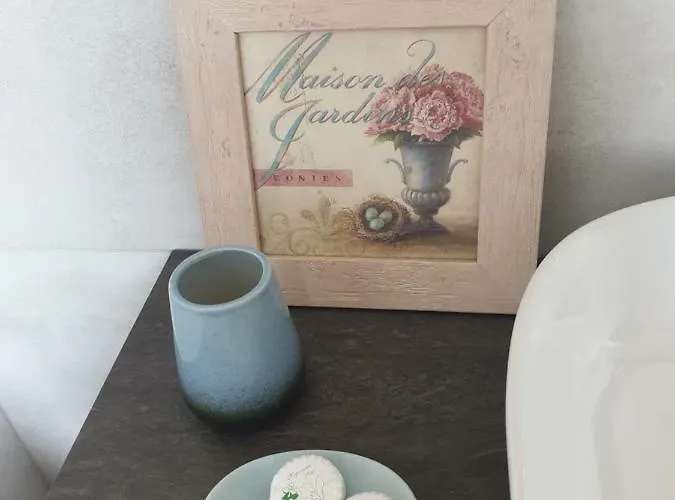 Laura E Christian - 4*