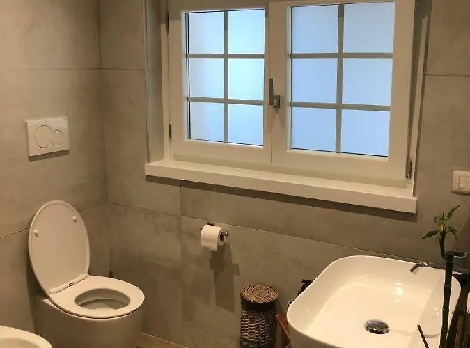 Laura E Christian - 4* Grado