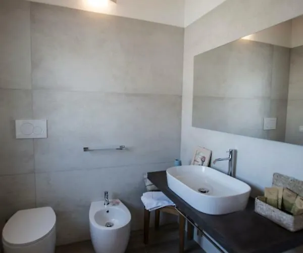 Laura E Christian - 4* Grado